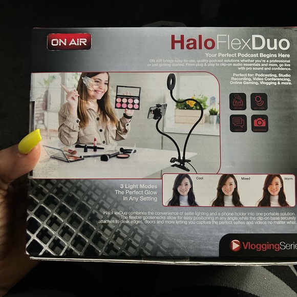 3.5” LED Ring Light - Picture 4 of 6